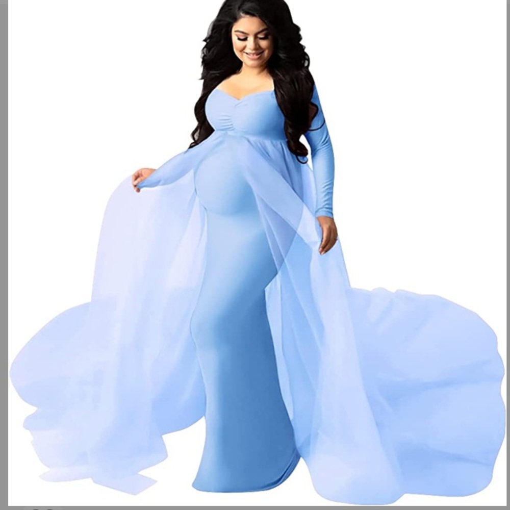 NEW WITHOUT TAGS                               Beautiful Dress for Photo shoots